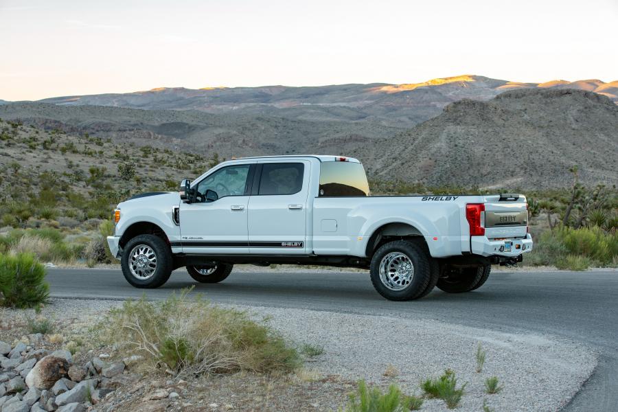  Shelby F-350 Turbo Diesel 2018 года  (фото 2 из 32)
